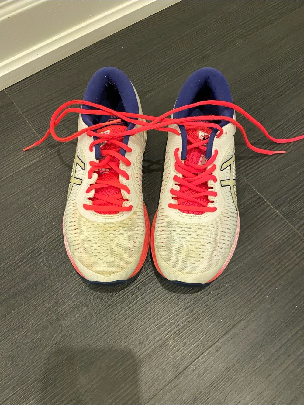 Asics White Running Sneakers with Pink Accents and Blue Collar